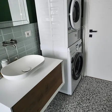 Art Deco Near Metro&navigli דירה *