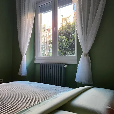 Art Deco Near Metro&navigli דירה *